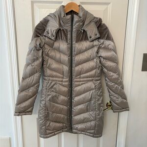 Badgley Mischka Metallic Gray Puffer Coat